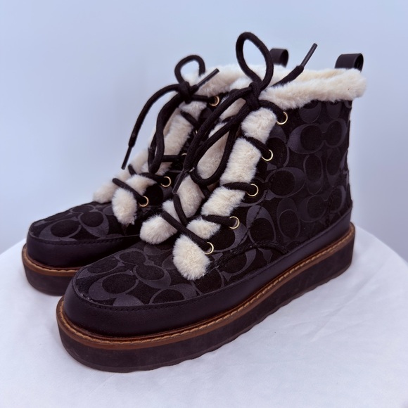 Coach Shoes - Coach CE325 Signature Shearling Lined Lace Up Boots Size 6.5B Black
